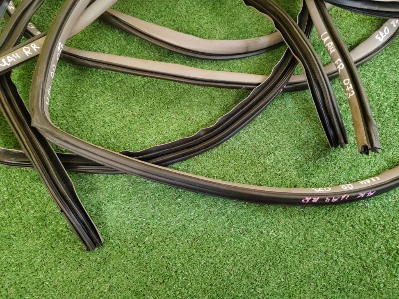 уплотнитель, 2000 рублей, Красноярск