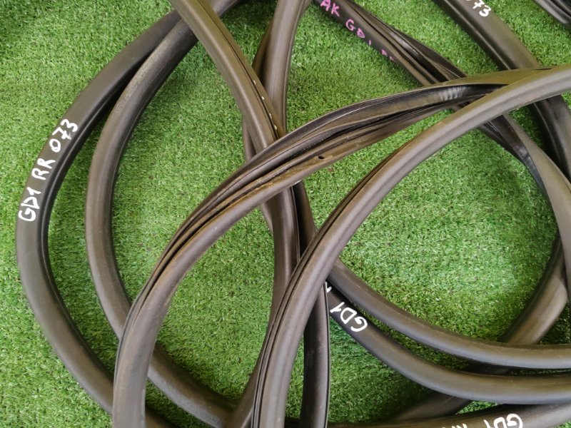 уплотнитель, 2000 рублей, Красноярск