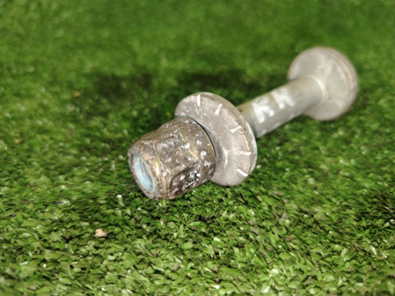 Болт развальный, 300 рублей, Красноярск