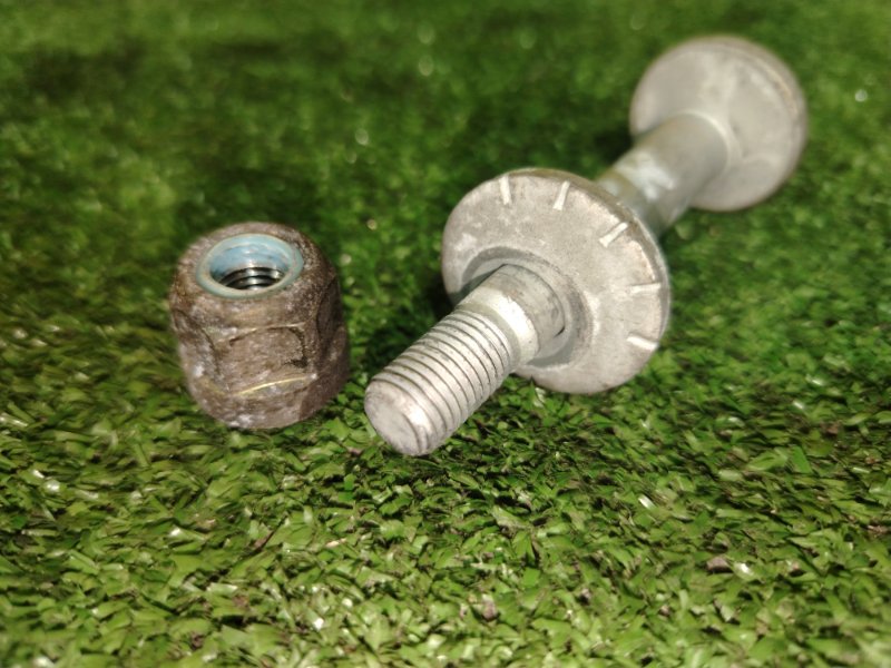 Болт развальный, 300 рублей, Красноярск