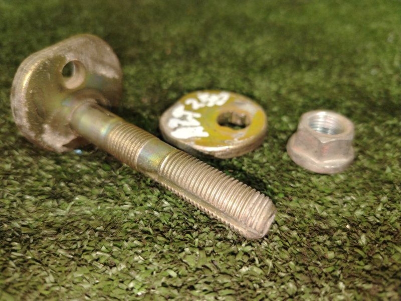 Болт развальный, 300 рублей, Красноярск