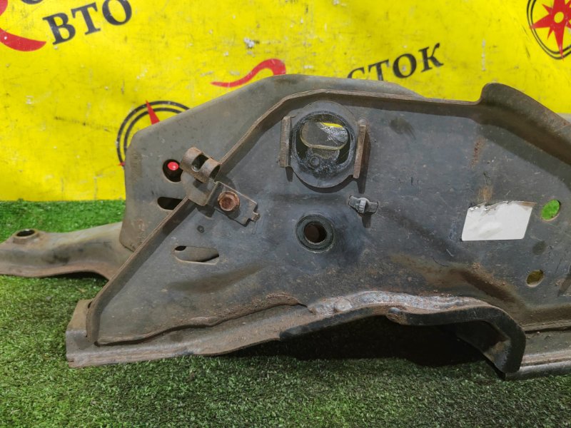 балка поперечная, 2000 рублей, Красноярск