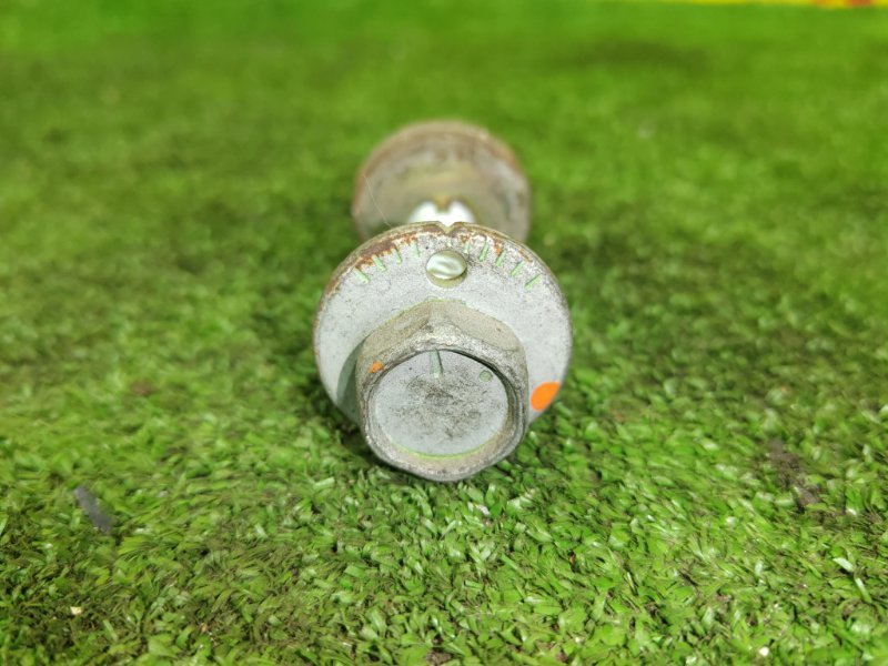 Болт развальный, 300 рублей, Красноярск