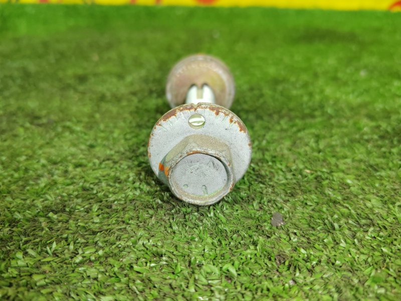 Болт развальный, 300 рублей, Красноярск