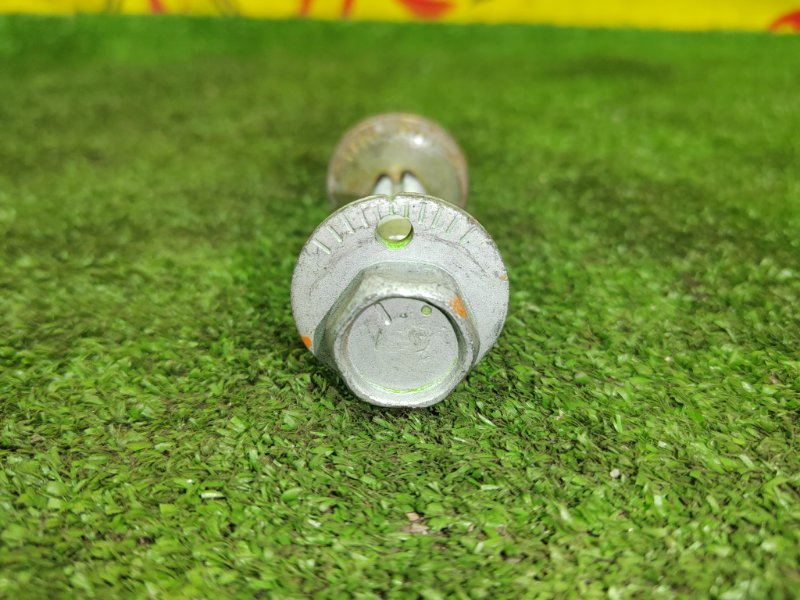 Болт развальный, 300 рублей, Красноярск