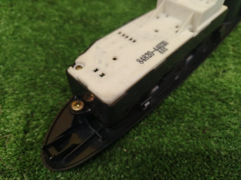 Блок управления стеклоподъемниками, 1000 рублей, Красноярск