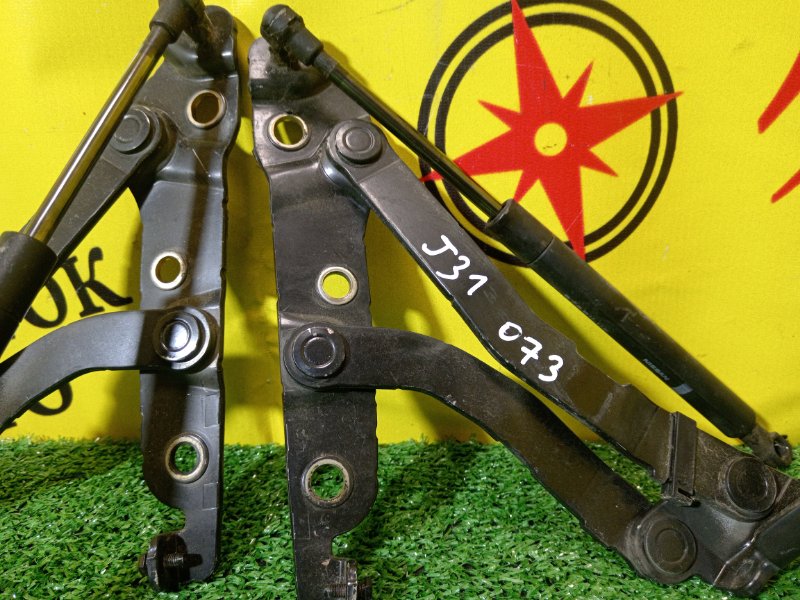 петля (шарнир крышки багажника), 1500 рублей, Красноярск