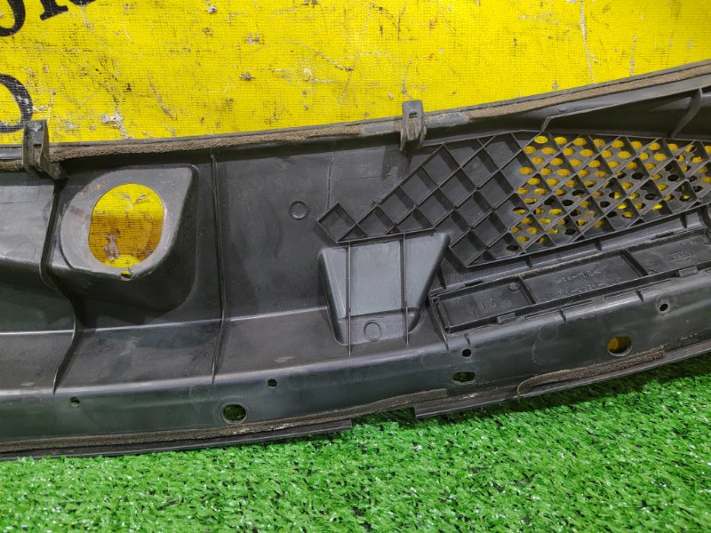 Решетка под лобовое стекло, 300 рублей, Красноярск