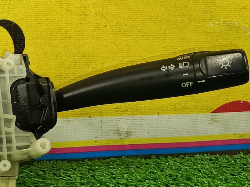 Подрулевой переключатель света, 1000 рублей, Красноярск