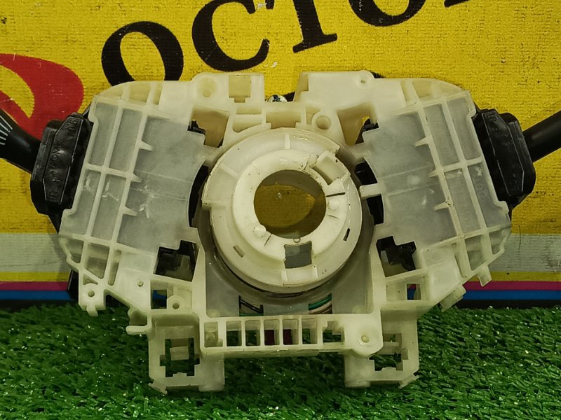 Подрулевой переключатель света, 1000 рублей, Красноярск