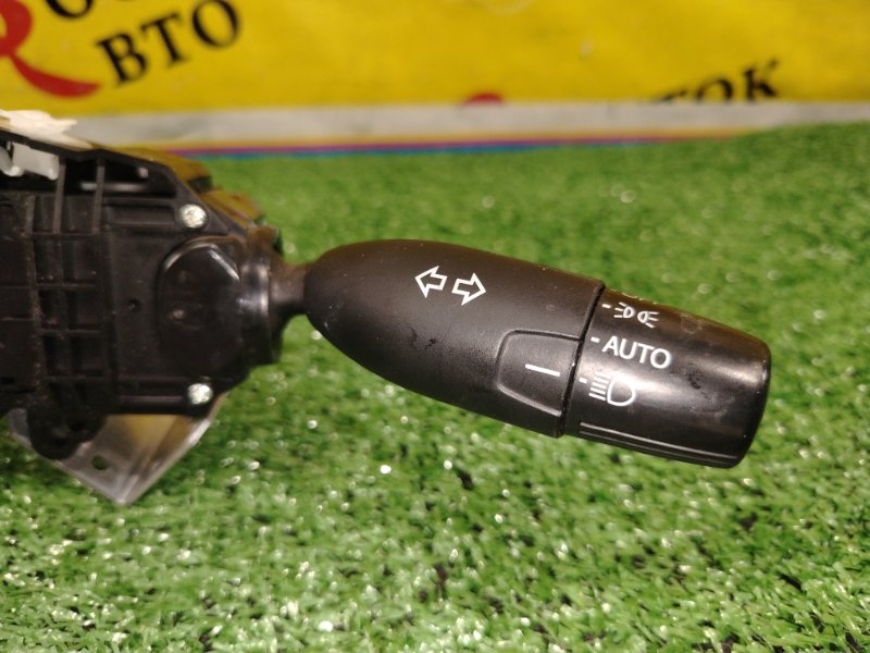 Подрулевой переключатель света, 500 рублей, Красноярск