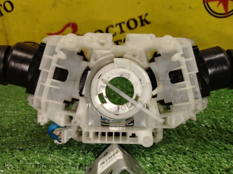 Подрулевой переключатель света, 1000 рублей, Красноярск