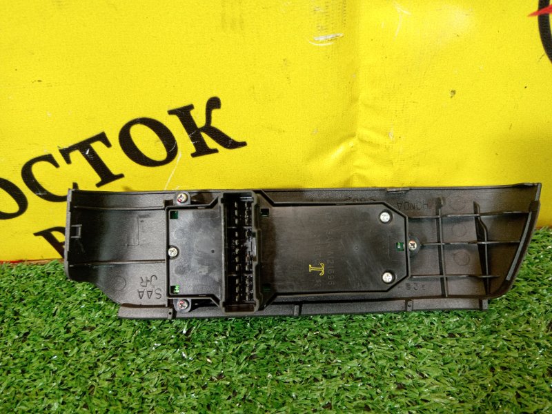 Блок управления стеклоподъемниками, 2000 рублей, Красноярск