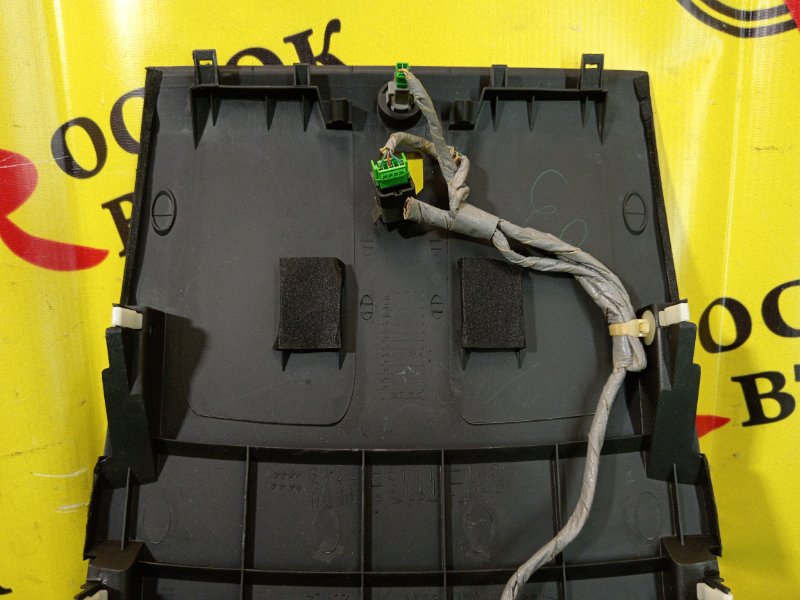 пластиковые детали салона, 800 рублей, Красноярск