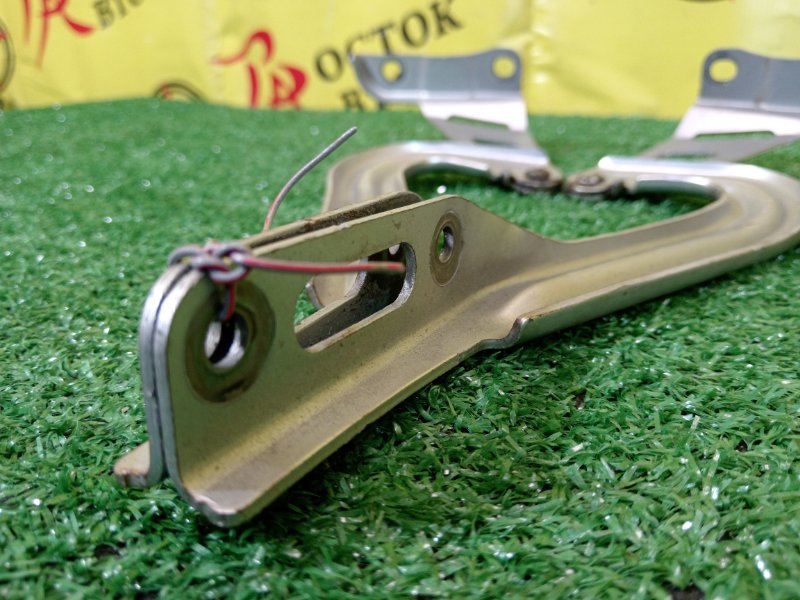 Петля капота, 300 рублей, Красноярск