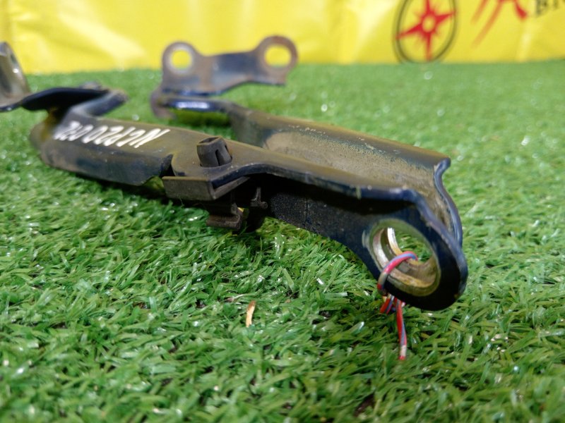 Петля капота, 300 рублей, Красноярск