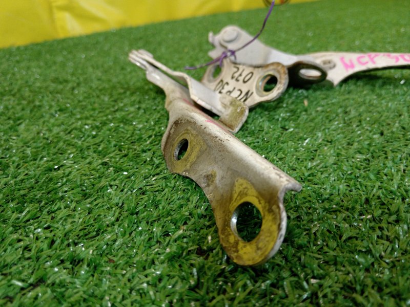 Петля капота, 500 рублей, Красноярск