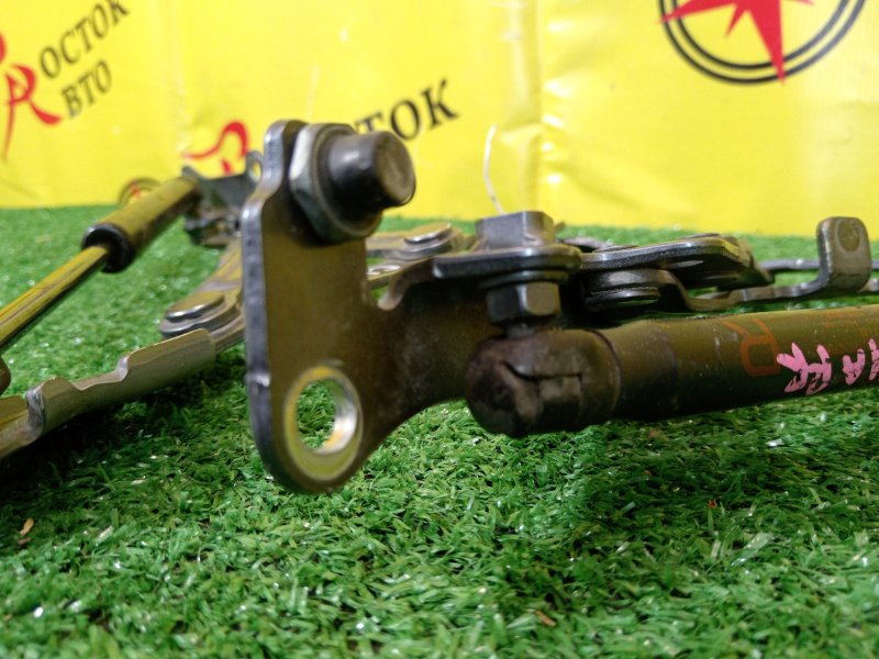 петля (шарнир крышки багажника), 600 рублей, Красноярск