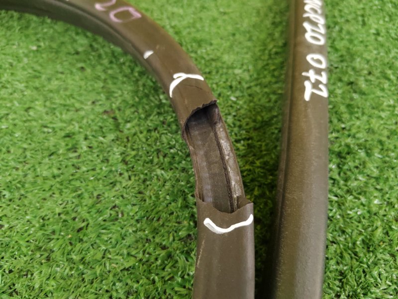 уплотнитель, 2000 рублей, Красноярск