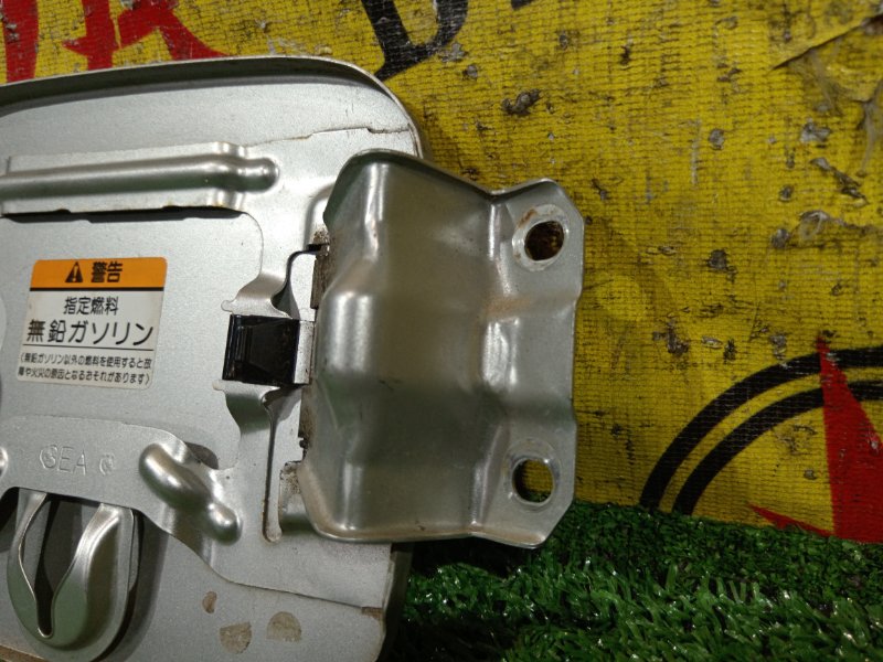 лючок бензобака, 200 рублей, Красноярск