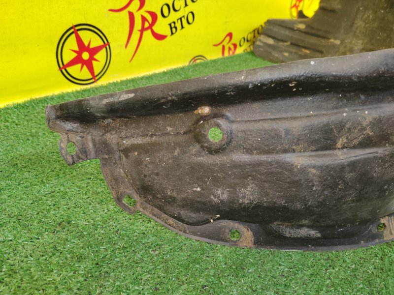 Подкрылок, 300 рублей, Красноярск