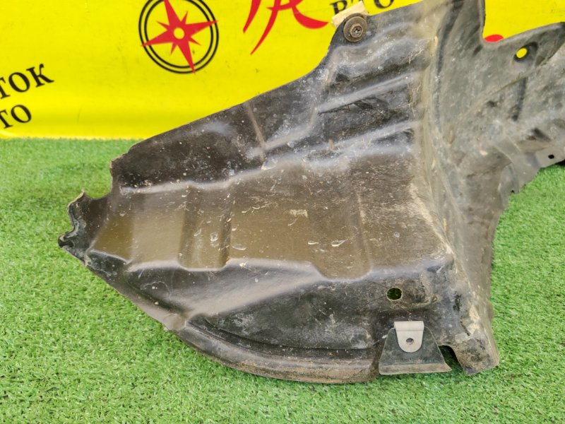 Подкрылок, 300 рублей, Красноярск