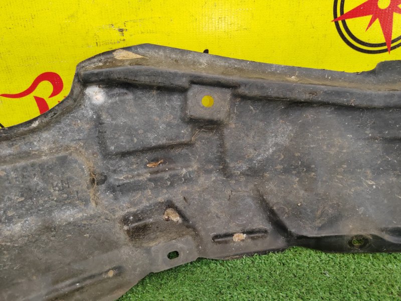 Подкрылок, 300 рублей, Красноярск