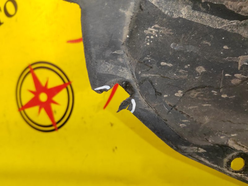 Подкрылок, 300 рублей, Красноярск