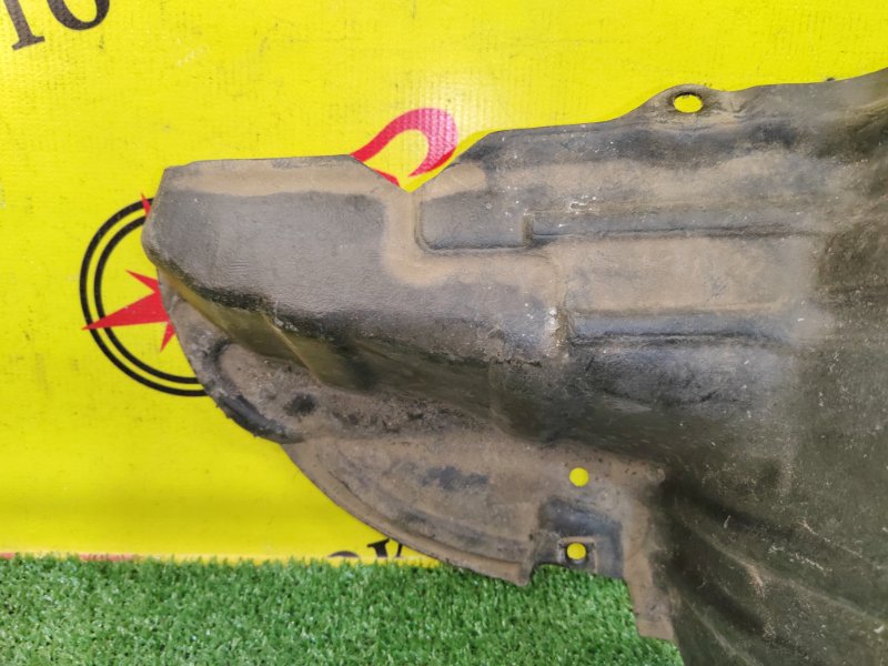 Подкрылок, 300 рублей, Красноярск