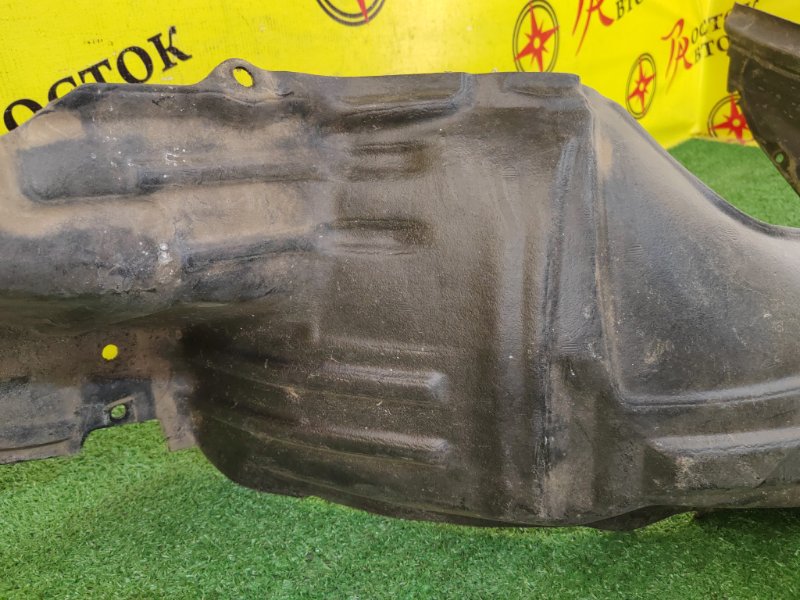 Подкрылок, 300 рублей, Красноярск