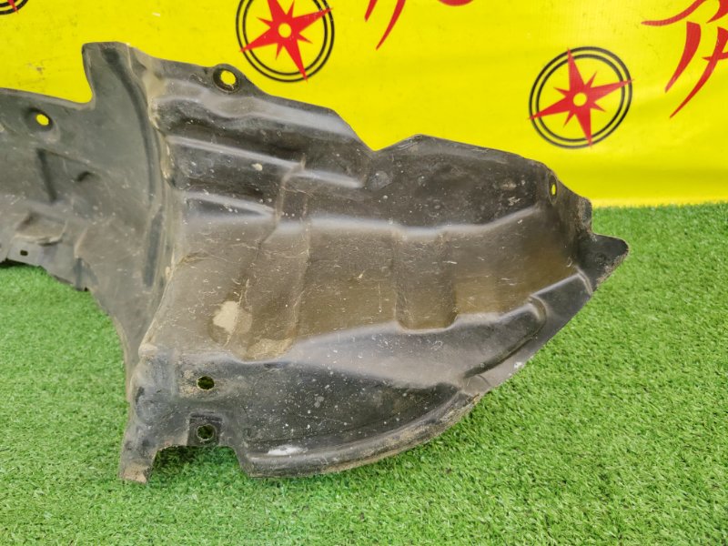 Подкрылок, 300 рублей, Красноярск