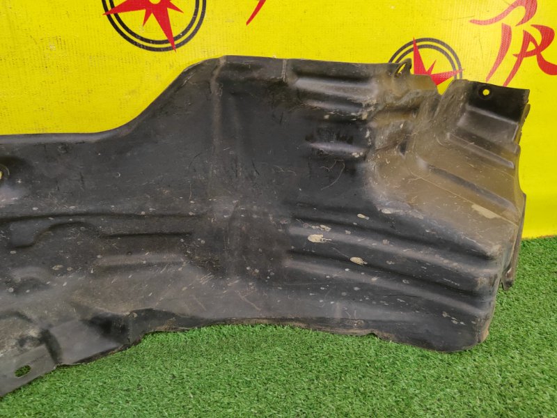 Подкрылок, 300 рублей, Красноярск