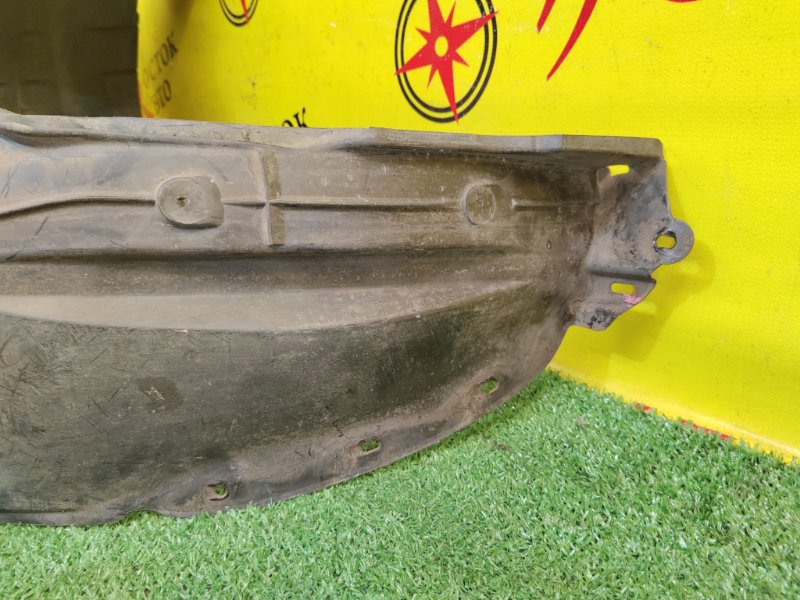 Подкрылок, 1500 рублей, Красноярск