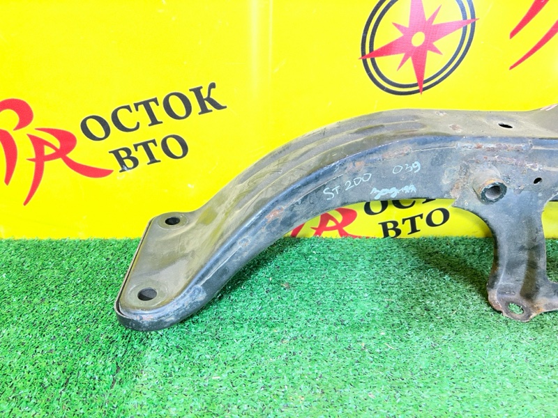 балка поперечная, 700 рублей, Красноярск