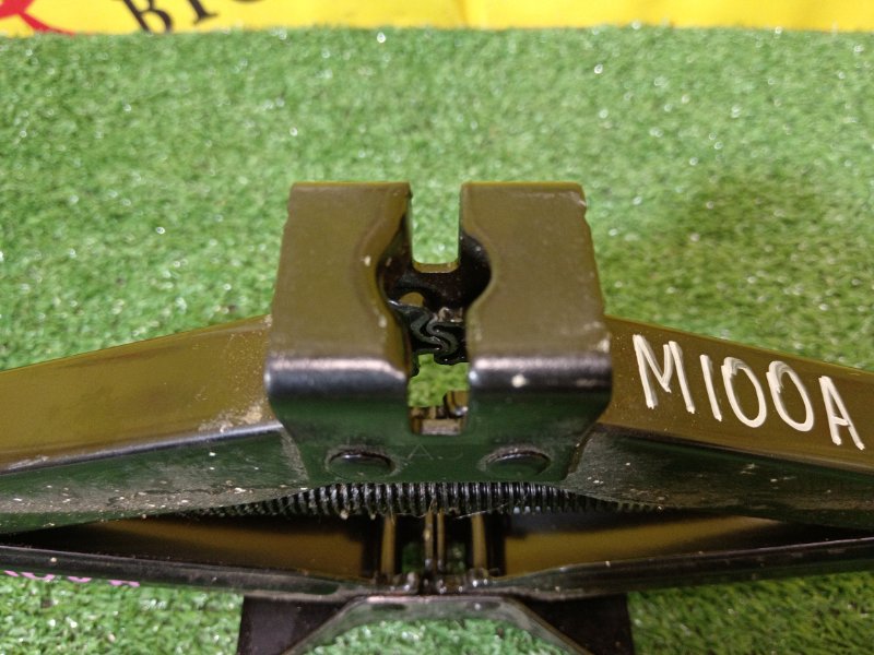 Домкрат, 2000 рублей, Красноярск