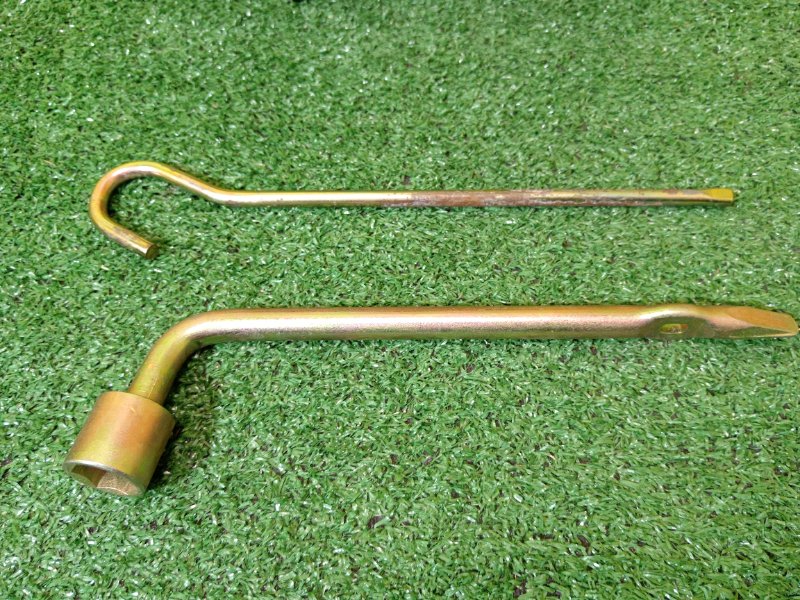 Домкрат, 2000 рублей, Красноярск