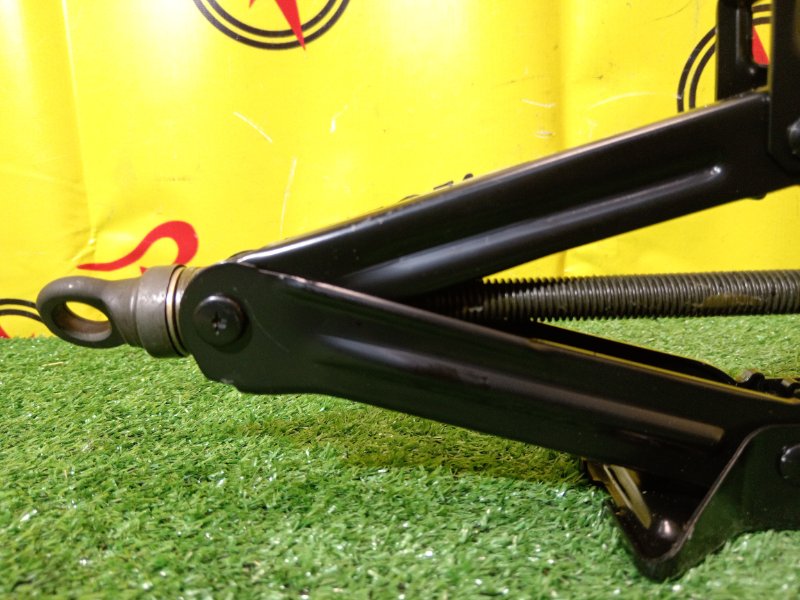 Домкрат, 2000 рублей, Красноярск