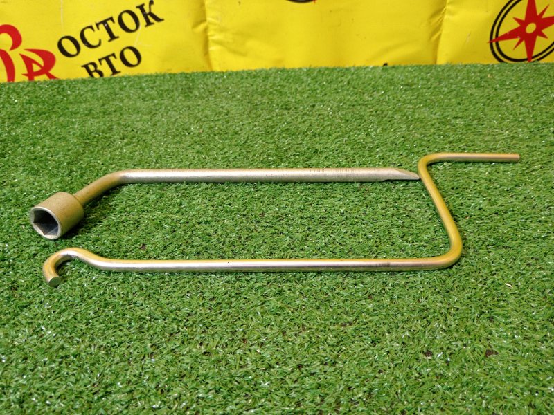 Домкрат, 2000 рублей, Красноярск