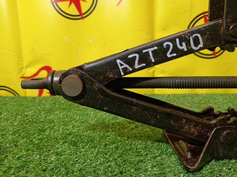 Домкрат, 2000 рублей, Красноярск