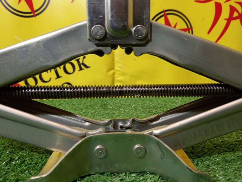 Домкрат, 2000 рублей, Красноярск