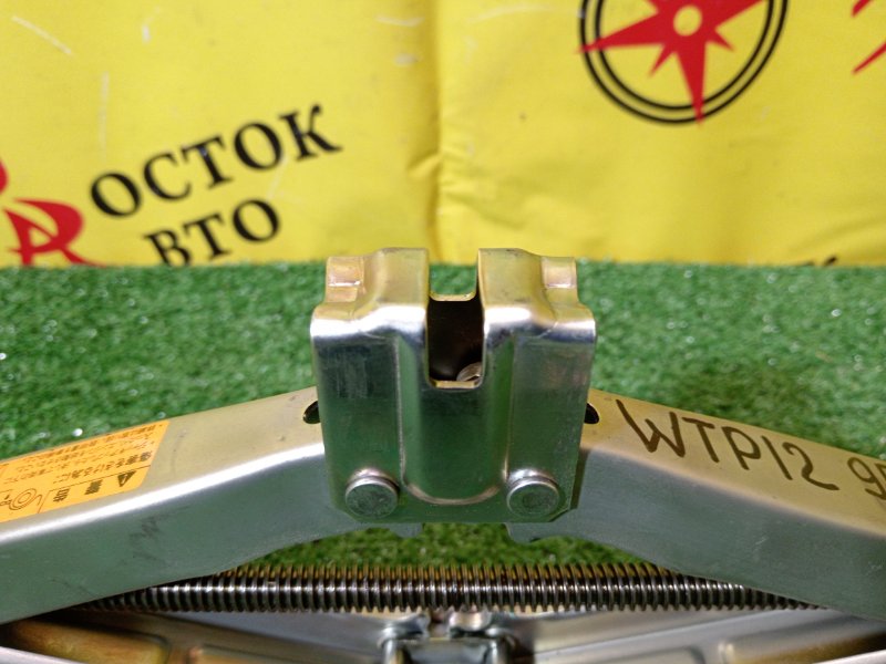 Домкрат, 2000 рублей, Красноярск