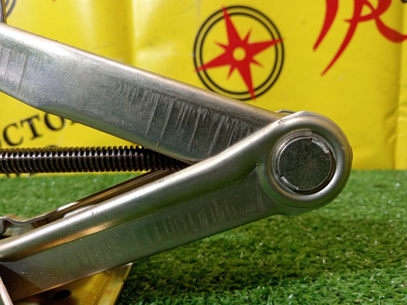 Домкрат, 2000 рублей, Красноярск