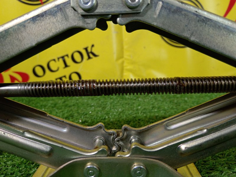 Домкрат, 2000 рублей, Красноярск