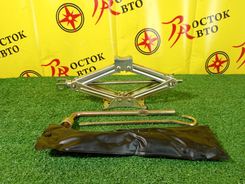 Домкрат, 2000 рублей, Красноярск