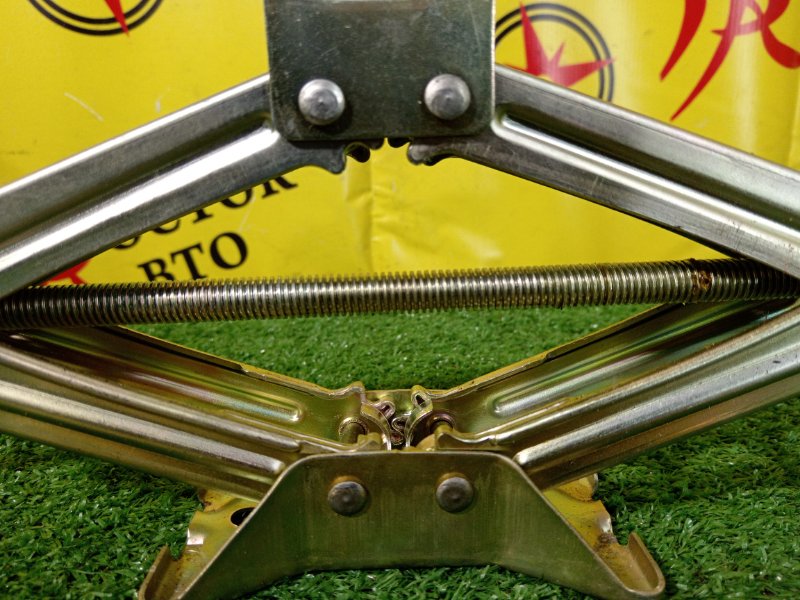 Домкрат, 2000 рублей, Красноярск