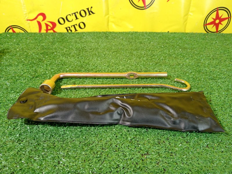 Домкрат, 2000 рублей, Красноярск