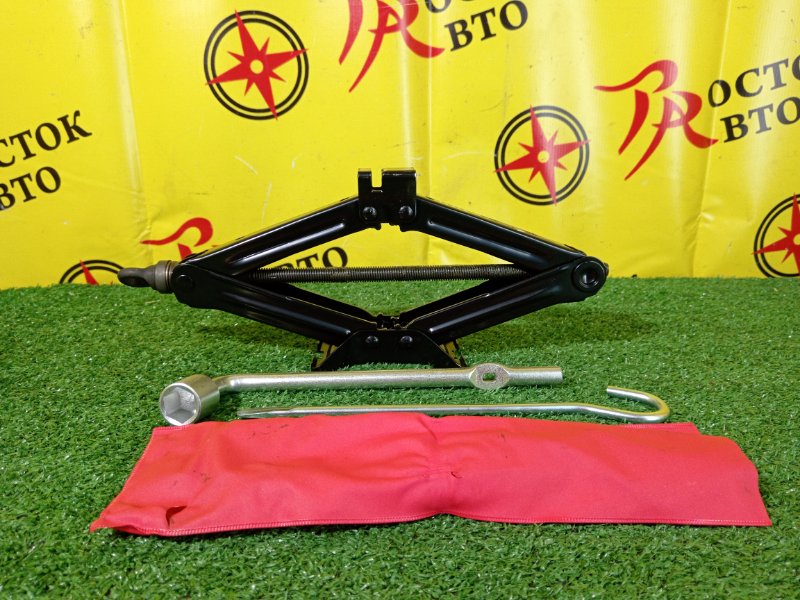 Домкрат, 2000 рублей, Красноярск