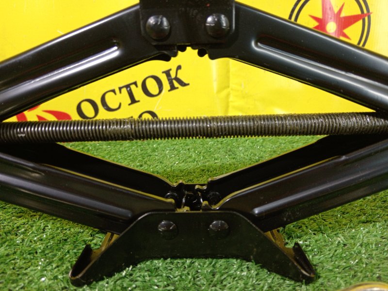 Домкрат, 2000 рублей, Красноярск