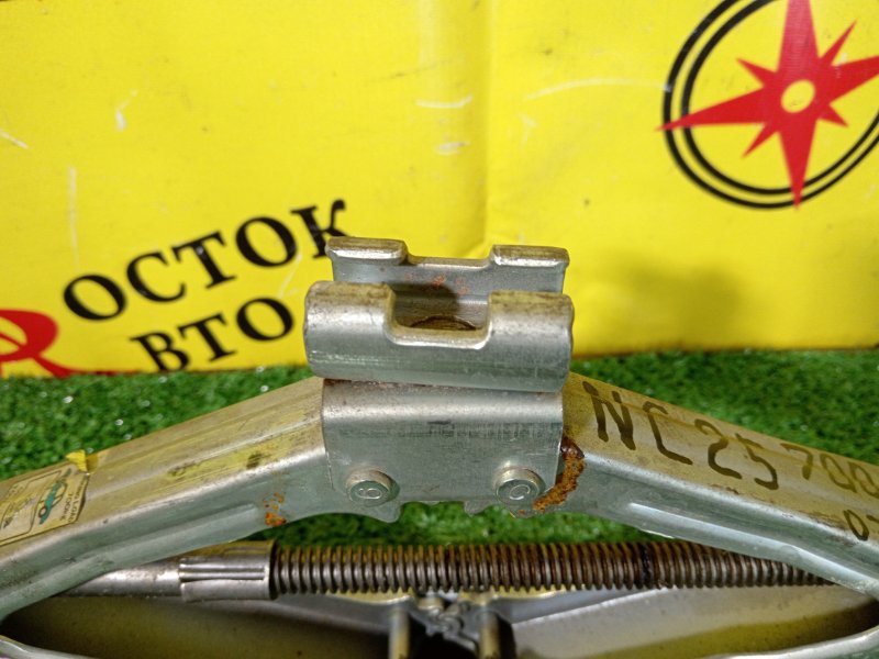 Домкрат, 2000 рублей, Красноярск