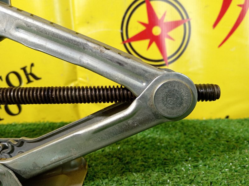 Домкрат, 2000 рублей, Красноярск